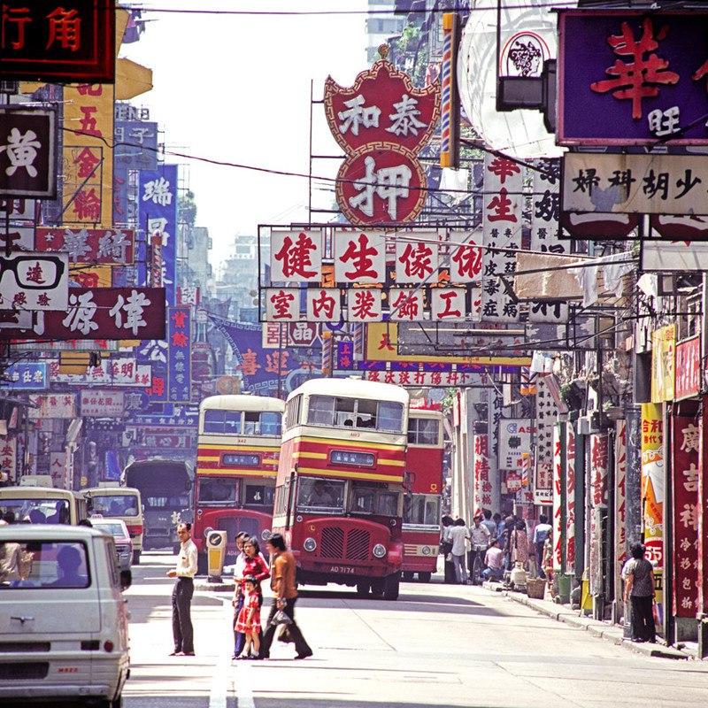 香港街市，70-90年代 source香港街市，70-90年代 source