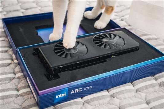 Intel宣布下调Arc A750显卡限量版的价格，从289美元降至249美元