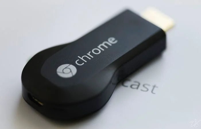 初代 Chromecast 停止支持Google宣布结束初代 Chromecast 的技术支持，这款设备发布于 2013 年，至今已推出 10 年之久，上次系统更新还是在去年底的一次常规安全更新