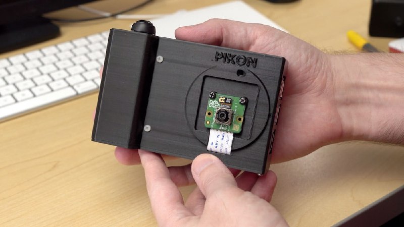 Raspberry Pi Camera：用树莓派 DIY 相机该项目包含构建紧凑型便携式 Raspberry Pi 相机所需的文件和信息