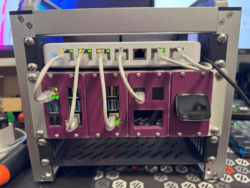 LabStack：为树莓派和其他单板计算机（SBC）提供模块化机架安装解决方案