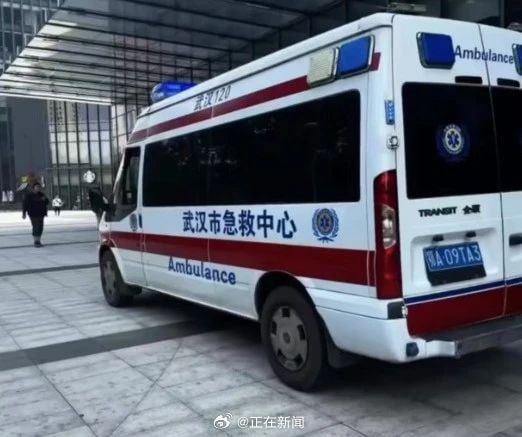 4月23日晚，网传猿辅导武汉公司一员工猝死